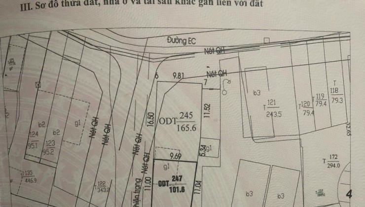 Cần bán nhanh lô đất hướng Tây. Gần chợ, gần trường học cấp 1, cấp 2, mầm non. Khu vực dân đông đúc, buôn bán nhộn nhịp.